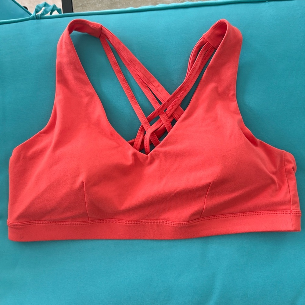 Ideology workout top size XL 44% polyester 11% spandex. Excellent condition